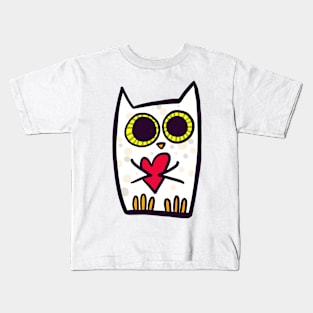 owl with heart Kids T-Shirt